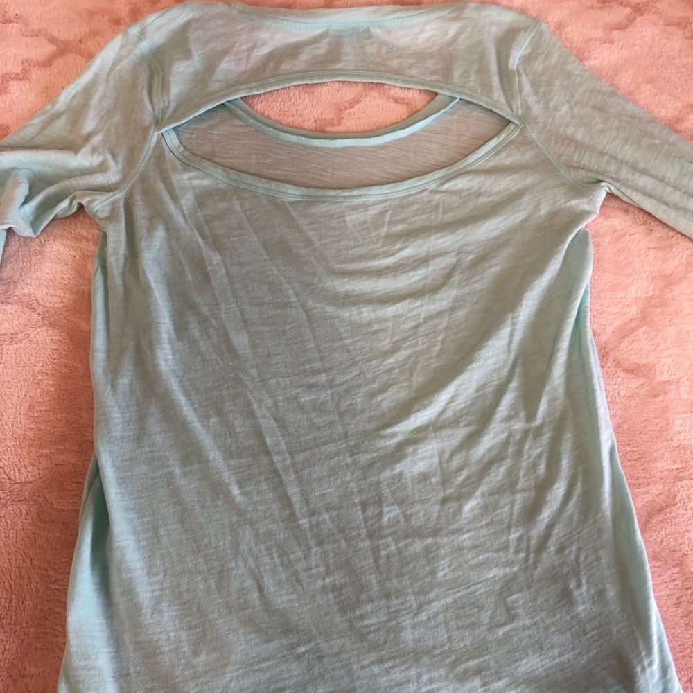 DONATED!!! VS long sleeve mint keyhole back